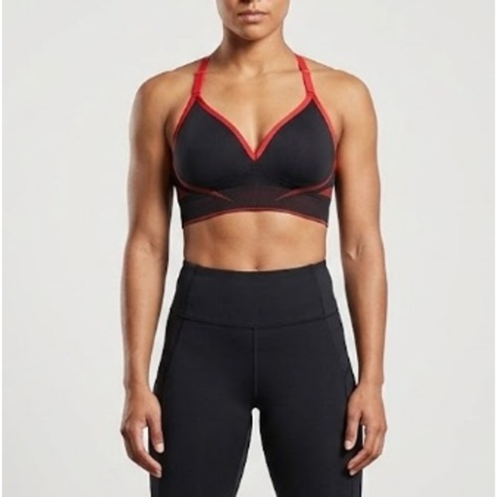 Gymshark Women's Black Light Support Apex Lift Seamless Sports Bra Size S NWT